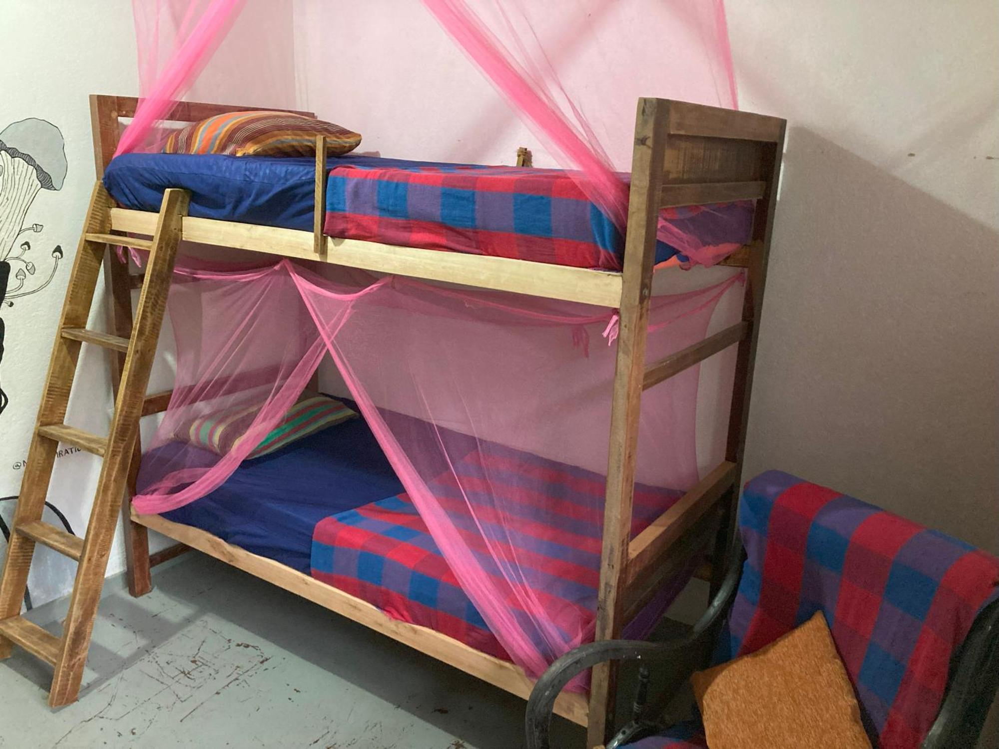 Hostel Singha Lounge Unawatuna Bagian luar foto